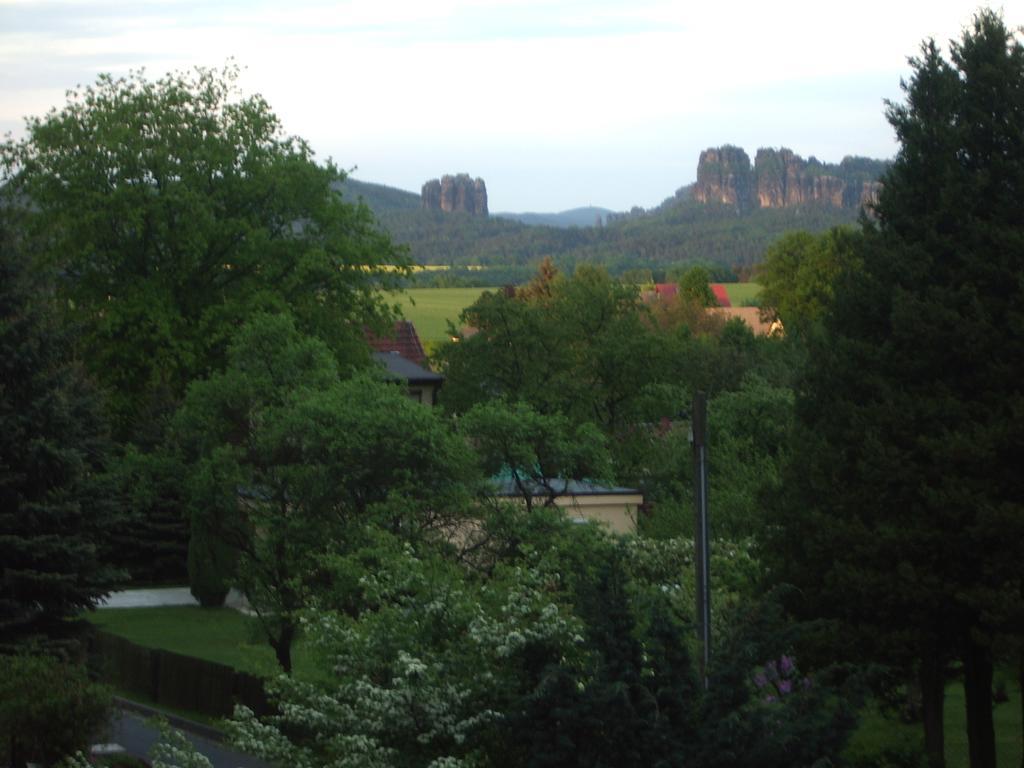 Ferienwohnung Guerth Kleinhennersdorf 外观 照片