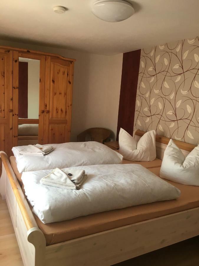 Ferienwohnung Guerth Kleinhennersdorf 外观 照片